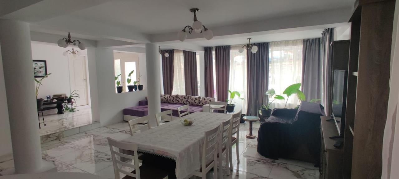 ホテル Casa Narcisa Băile Herculane エクステリア 写真