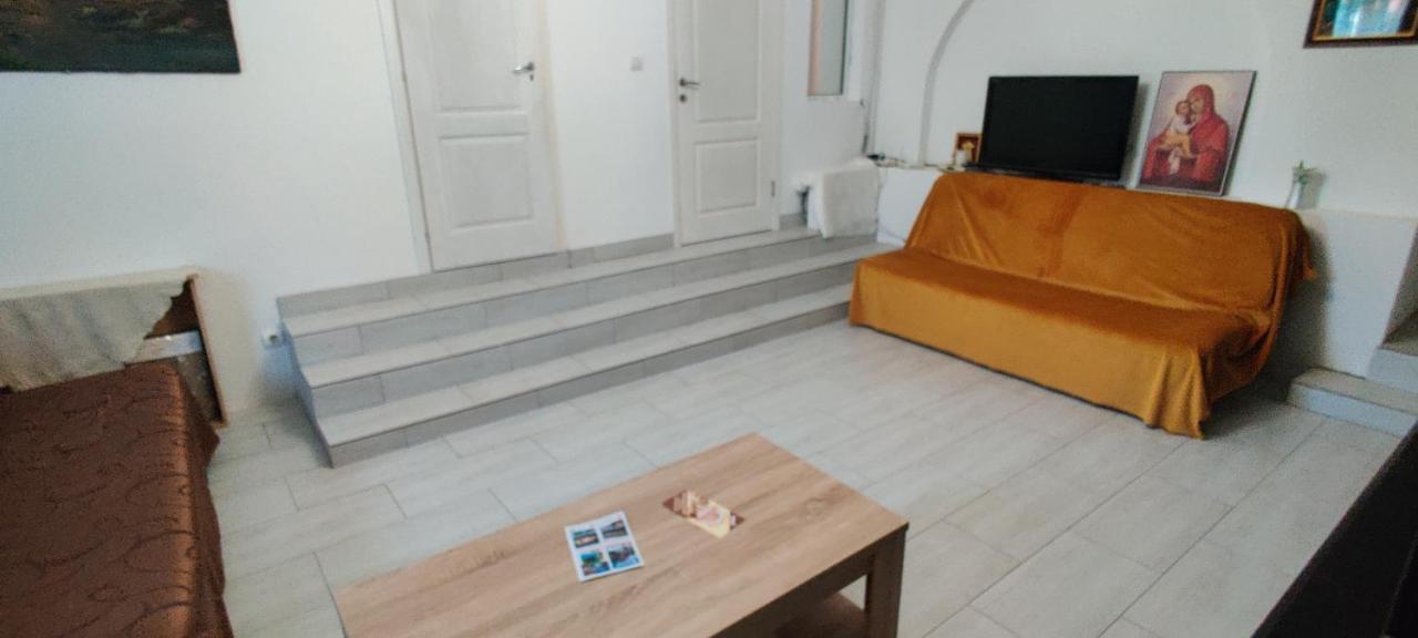 ホテル Casa Narcisa Băile Herculane エクステリア 写真