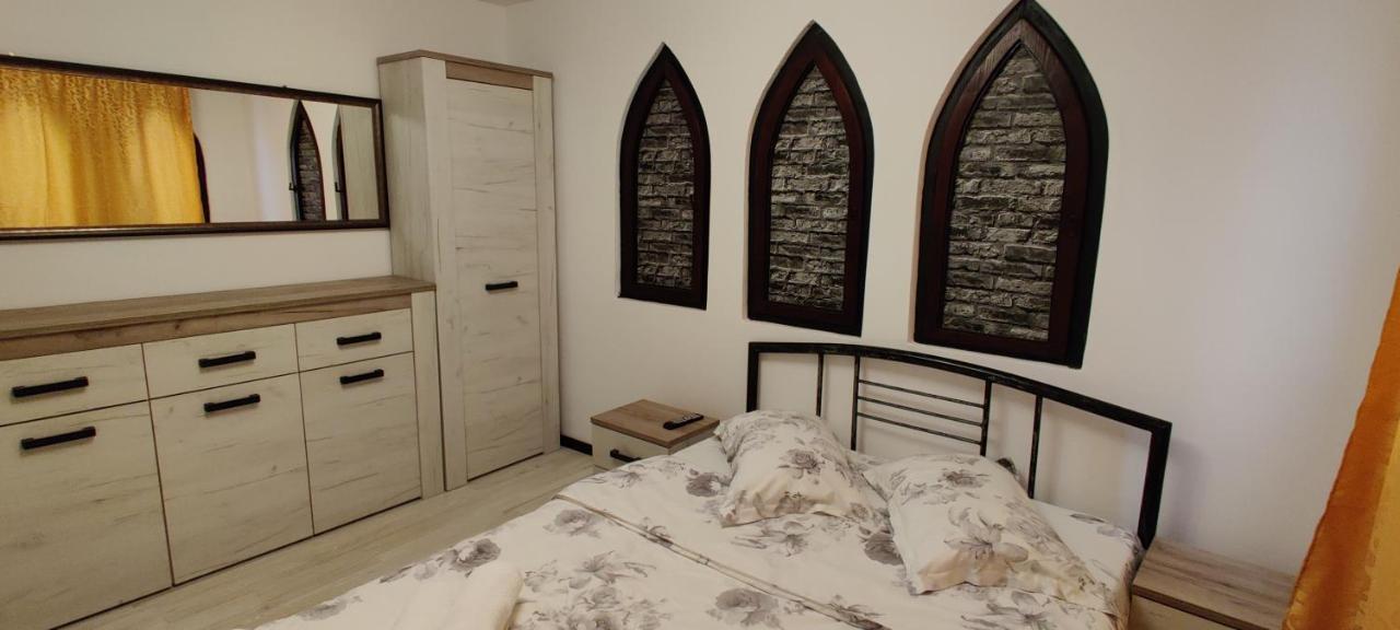 ホテル Casa Narcisa Băile Herculane エクステリア 写真
